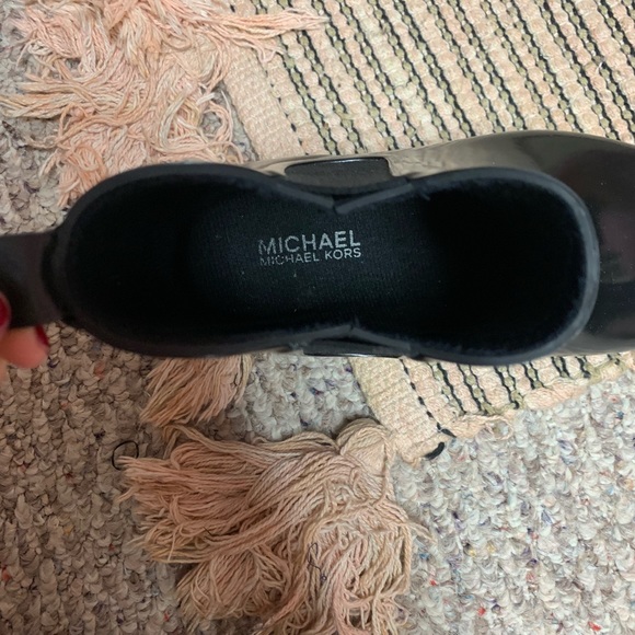Micheal Kors rain boots - Picture 3 of 6
